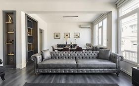 Flat Close To City'S Mall In Nisantasi